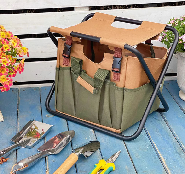 Foldable chair-backpack