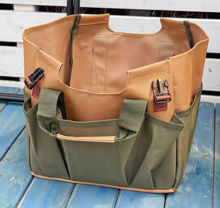 Foldable chair-backpack