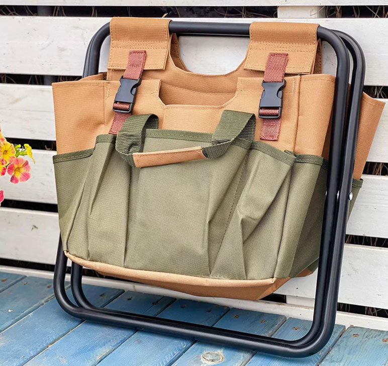 Foldable chair-backpack